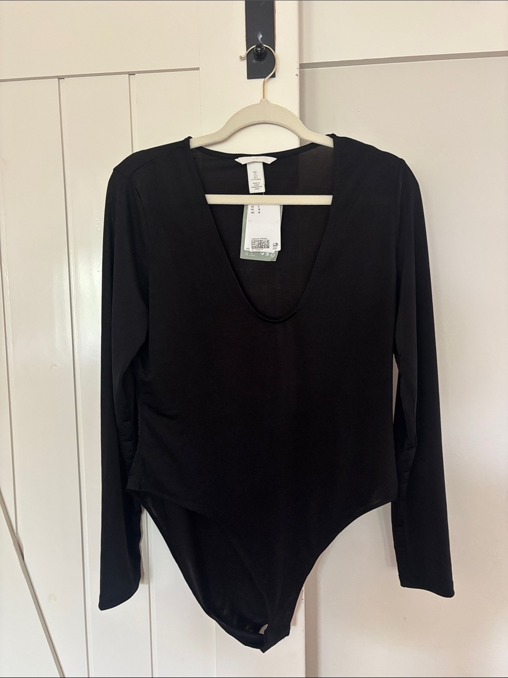 H&M Black Long Sleeve V-Neck Bodysuit